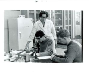 Professor Ann Sullivan observing students in the lab