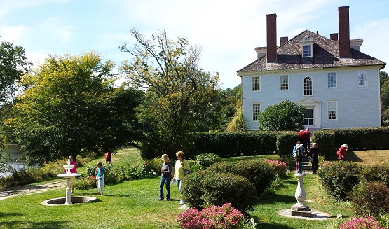 Photo of exterior of Hamilton House of South Berwick Maine