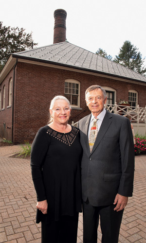 Robert and Beverly Grappone H.D. ’21