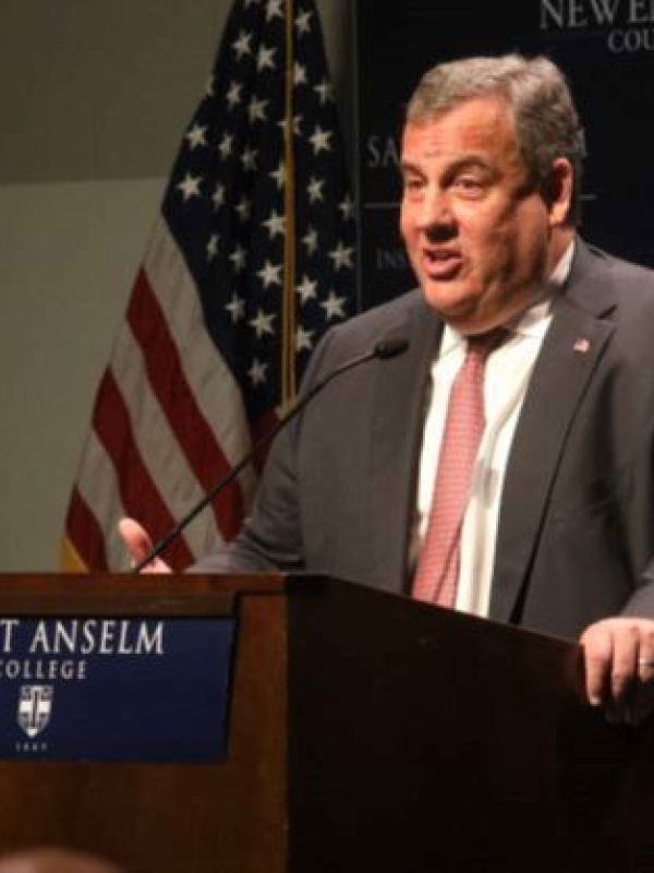 The New Hampshire Institute of Politics kicks-off Primary season with Chris Christie Politics and Eggs Event