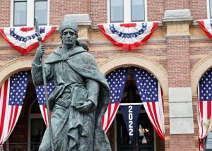 Statue in front of Alumni Hall