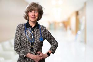 Carrie MacLeod '81