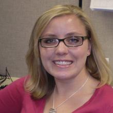 Tracie_220x300.jpg