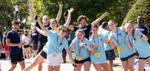 Students helping at move in day