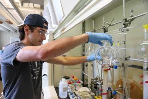 Tyler Scopelites '24 working in the Pace Chemistry Lab. 