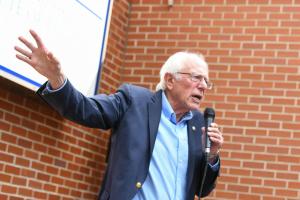 Bernie Sanders speaking at the NHIOP