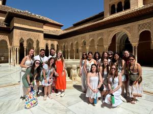 Students in a group photo in Granada, Spain