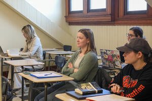 English & Communication Featured Course