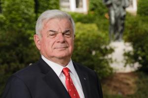 Walter Gallo '58