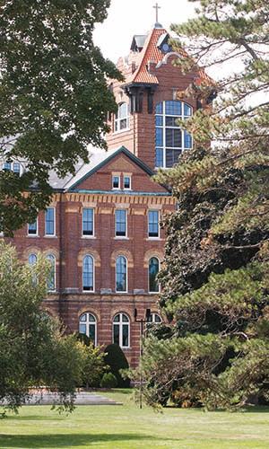 Alumni Hall viewed from the Quad