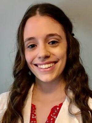 Nicolette Manzi ‘18